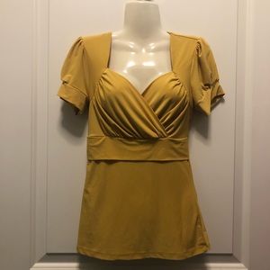 Yellow Gold Short Sleeve Open Back Blouse Top Small
